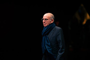 <span style='display:inline-block; background-color:#DF071E; width: 100%;padding:5px;'>Giuseppe Tornatore</span>