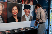 <span style='display:inline-block; background-color:#DF071E; width: 100%;padding:5px;'>Le Hangar du Premier-Film</span>