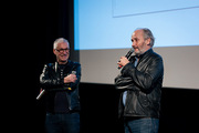 <span style='display:inline-block; background-color:#DF071E; width: 100%;padding:5px;'>Eric Le Roy et Hippolyte Girardot</span>