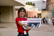 <span style='display:inline-block; background-color:#DF071E; width: 100%;padding:5px;'>Les bénévoles du festival</span>