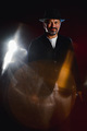 <span style='display:inline-block; background-color:#DF071E; width: 100%;padding:5px;'>Vincent Perez</span>