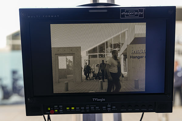 <span style='display:inline-block; background-color:#DF071E; width: 100%;padding:5px;'>Sortie d'Usine</span>